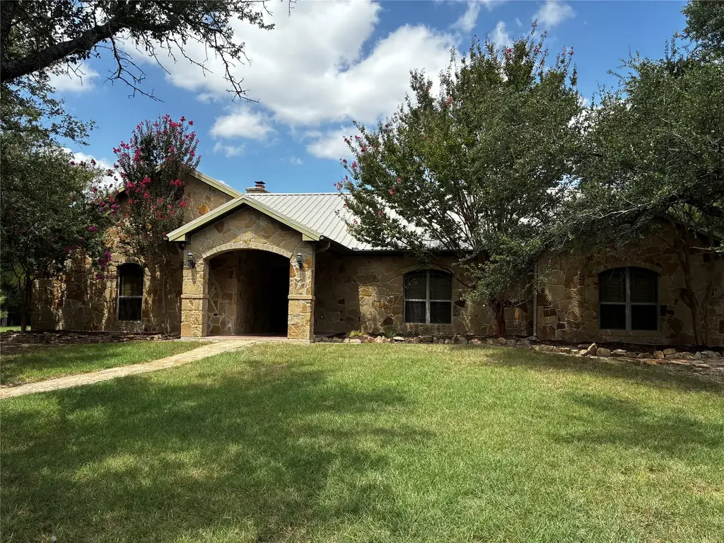 2072 County Road 1025, Lampasas