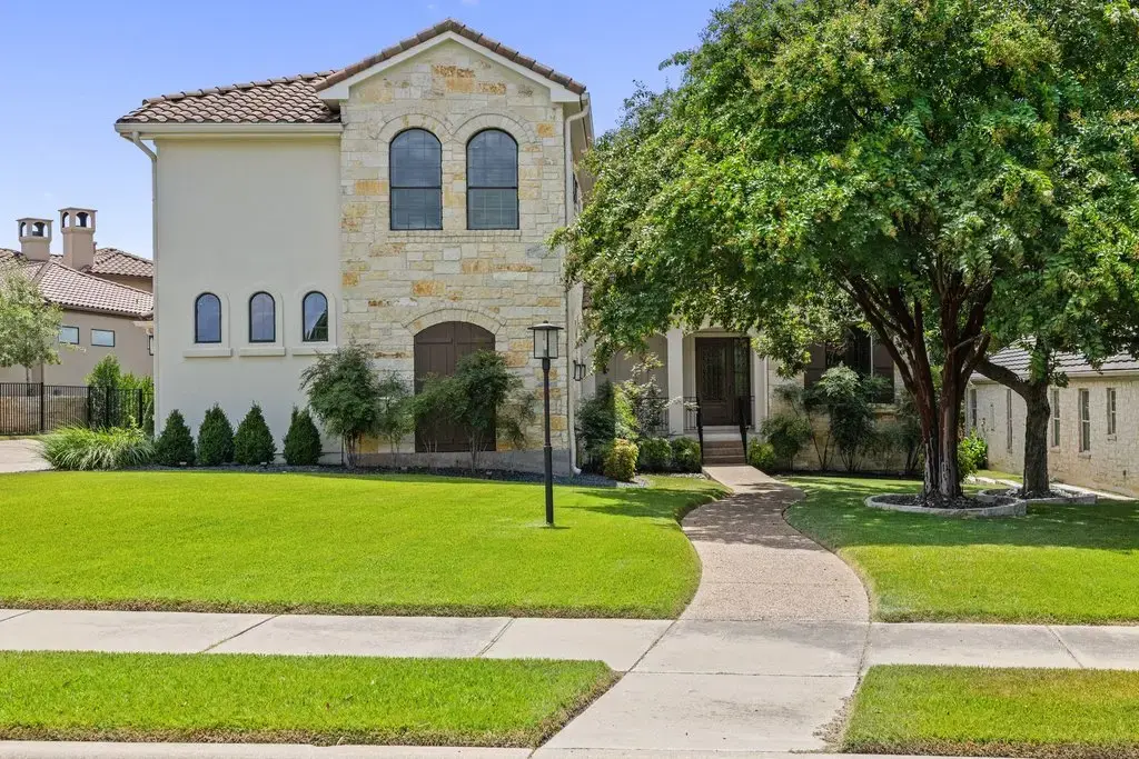 114 Golden Bear Drive, Austin