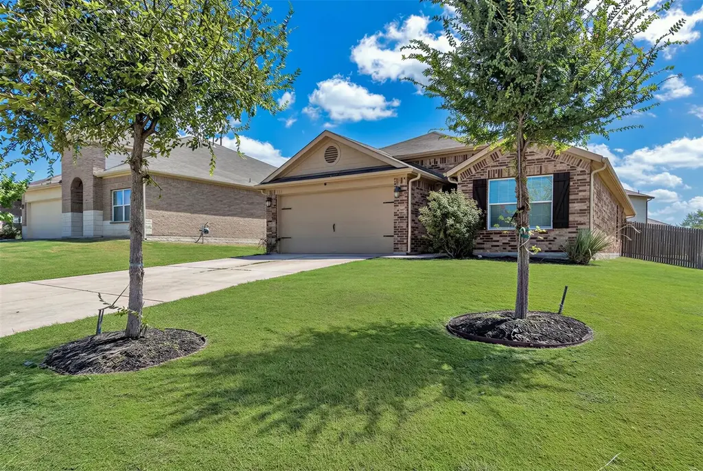 176 Dusky Thrush Drive, Kyle