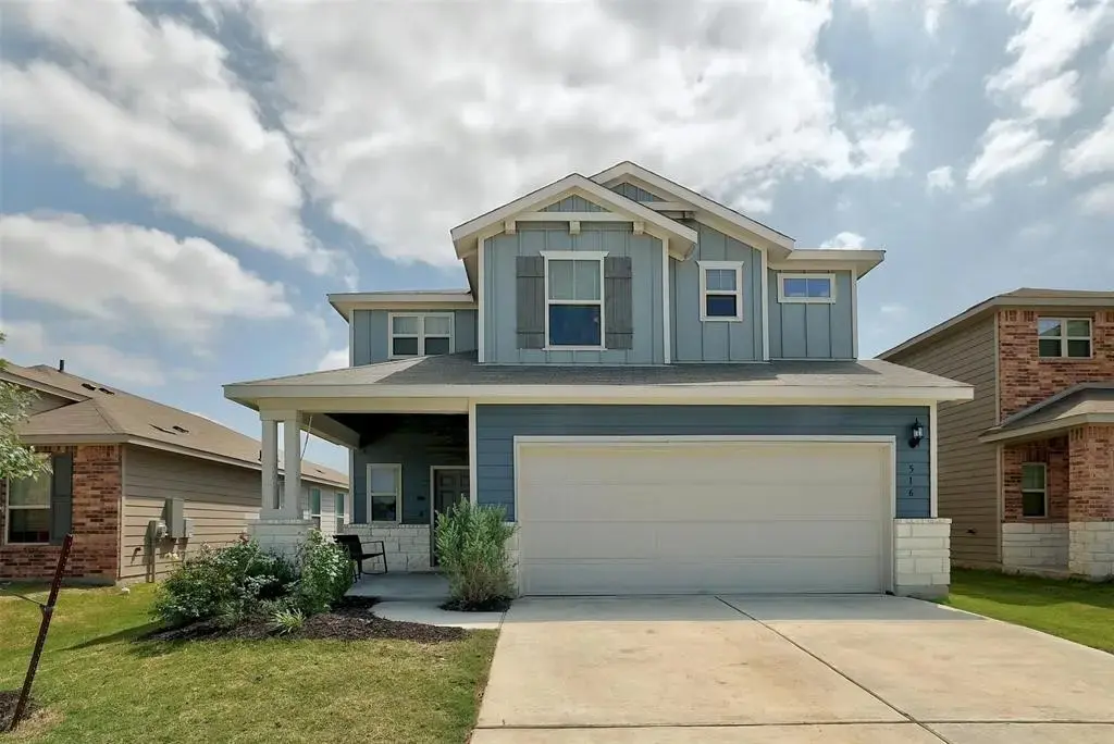 516 Hugenot Way, Georgetown