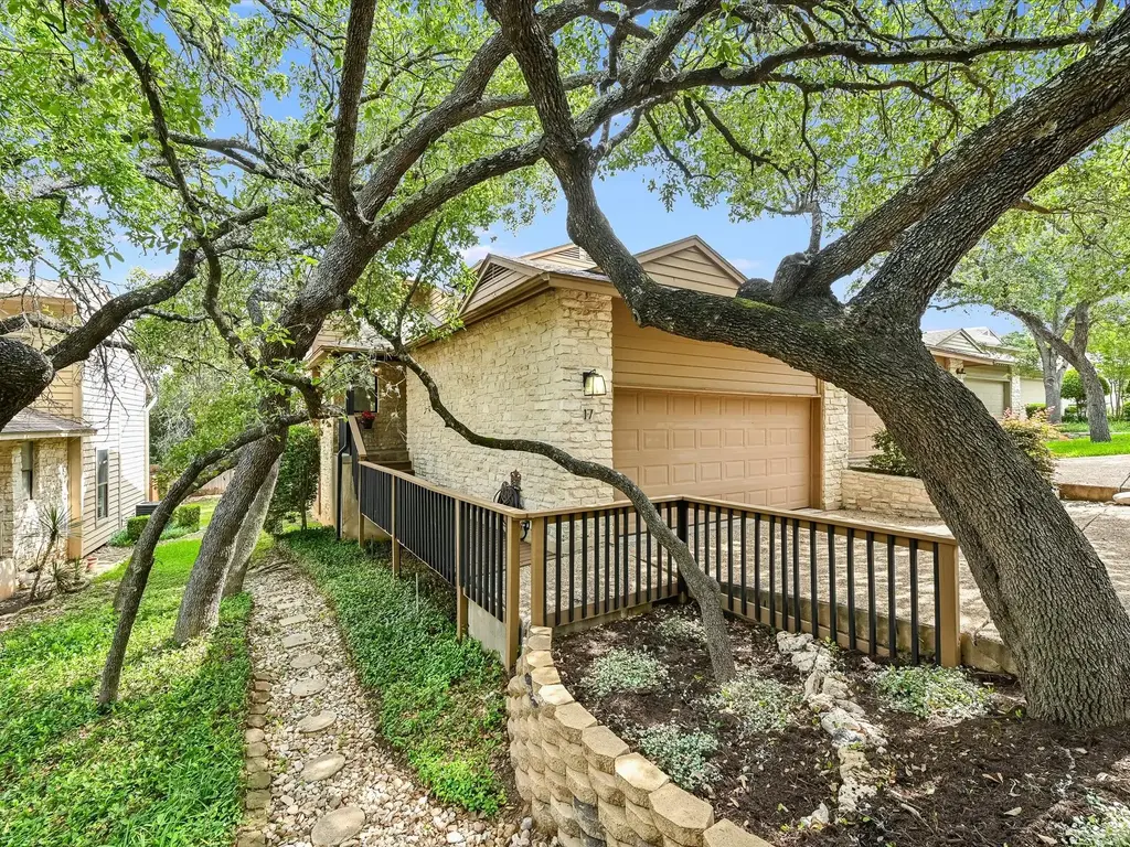 5701 Westslope Drive 17, Austin