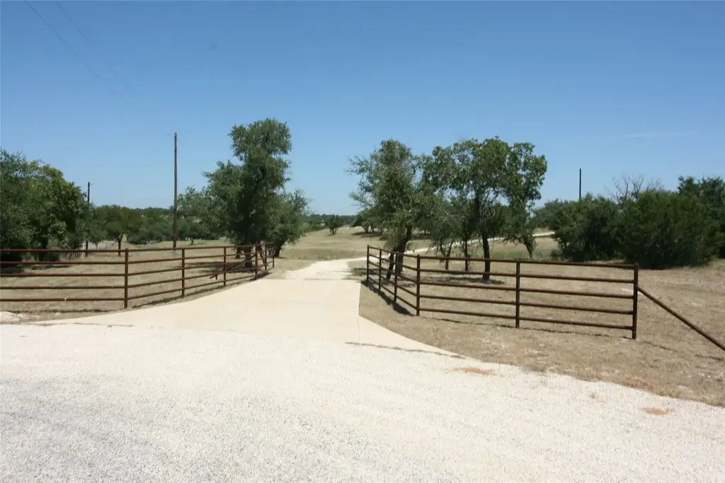 191 Pivot Circle, Briggs