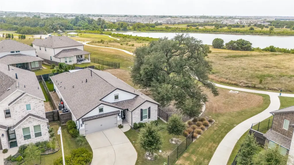 409 Gridiron Cove, Leander