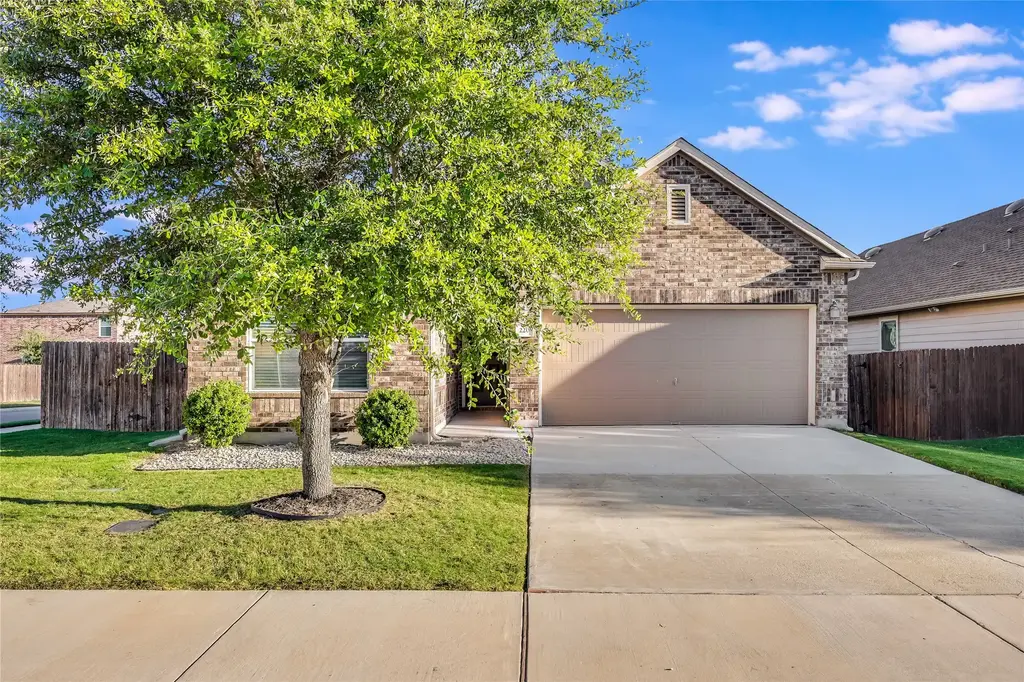 220 Rocroi Drive, Georgetown