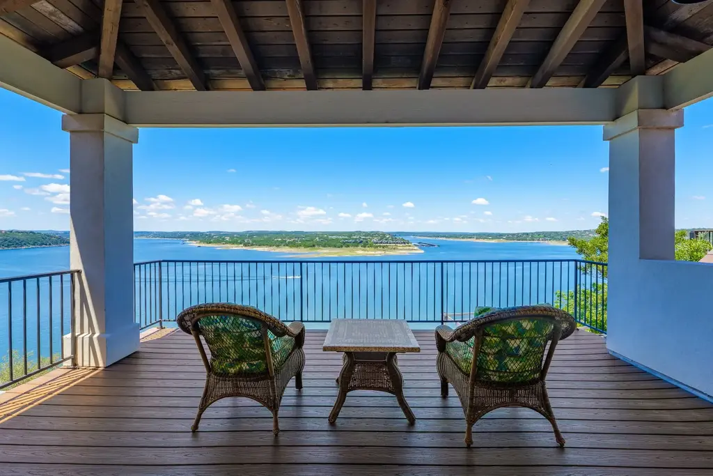 2802 Lohmans Ford Road B, Lago Vista