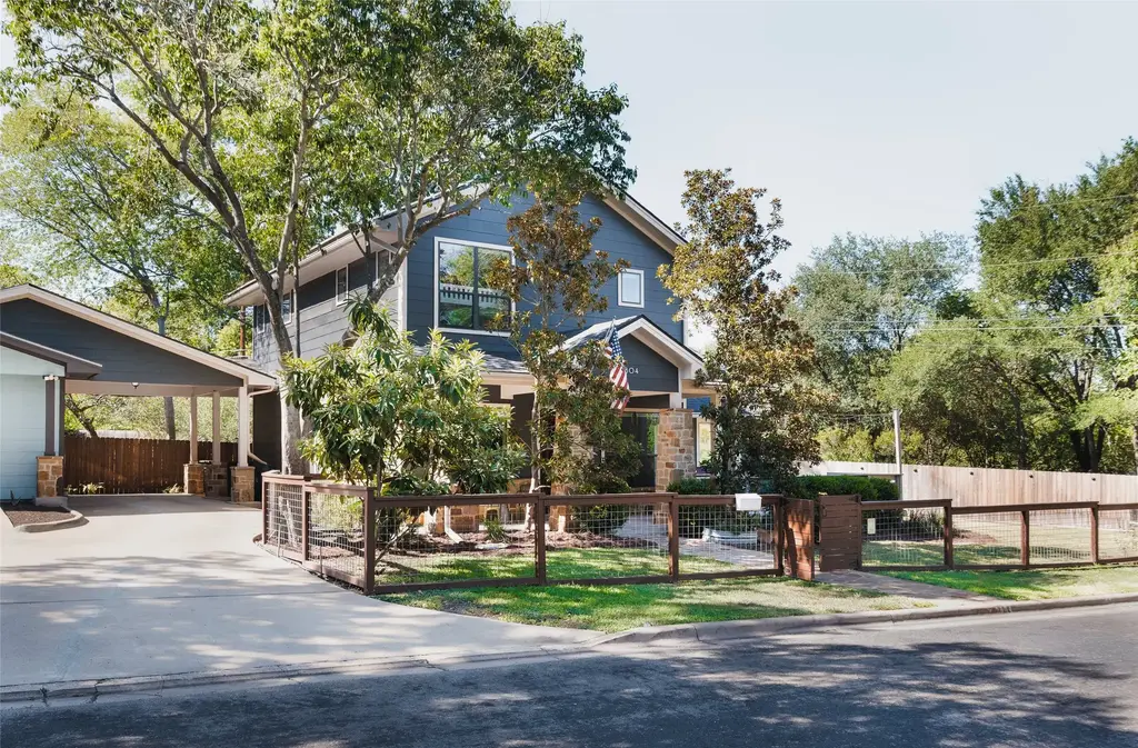 2804 Wilson Street B, Austin
