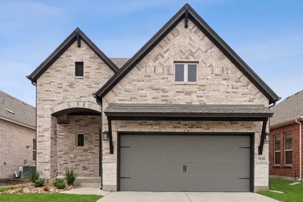 908 Prominence Way, Leander