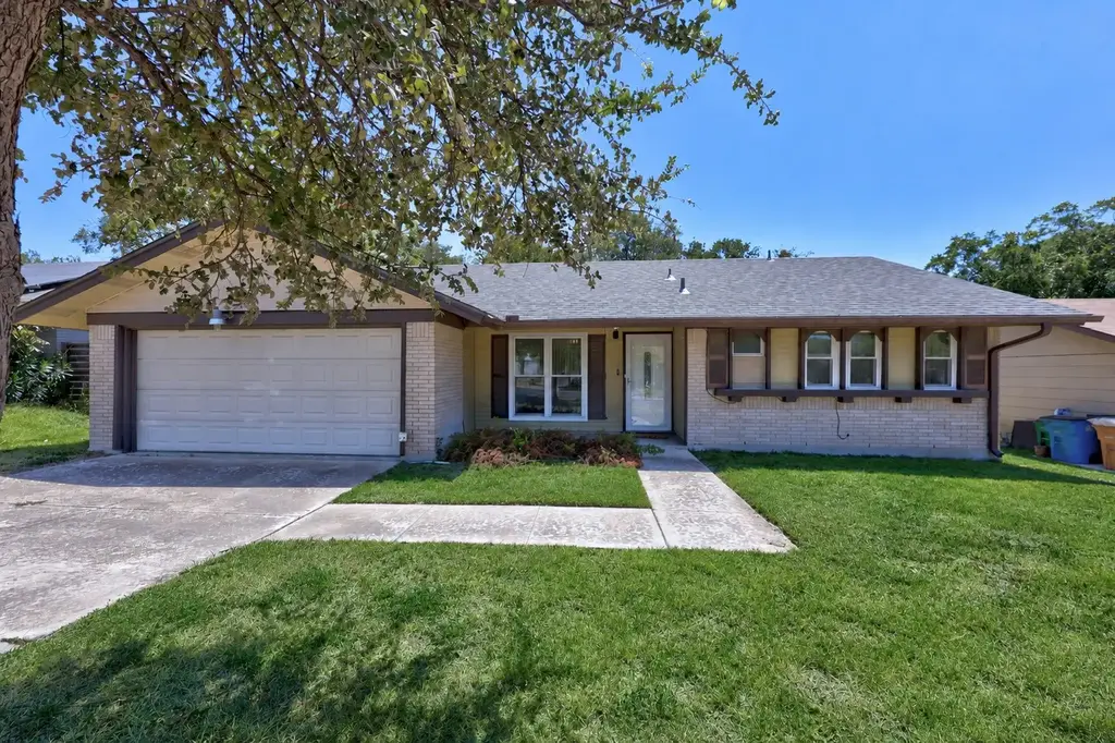 9713 Dallum Drive, Austin