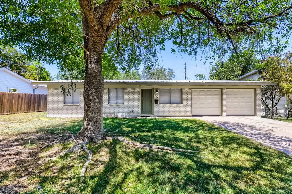 8518 Brookfield Drive, Austin