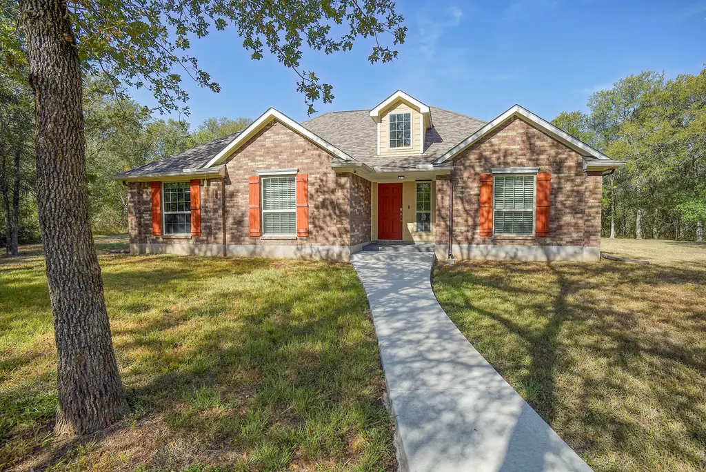 384 Pope Bend Road N, Cedar Creek