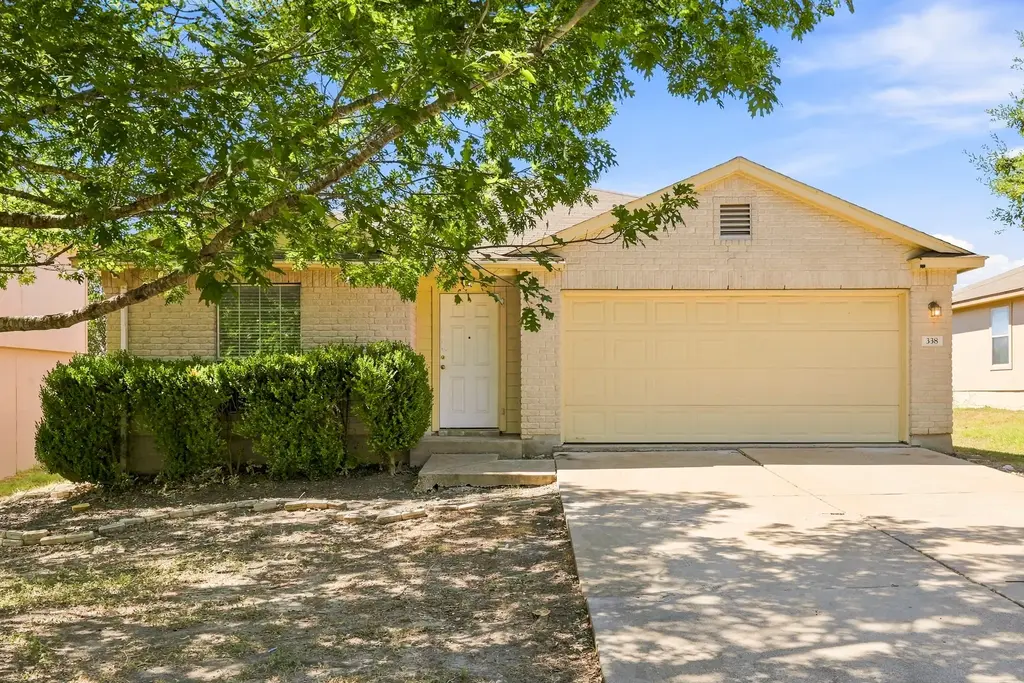 338 Oxford Drive, Kyle