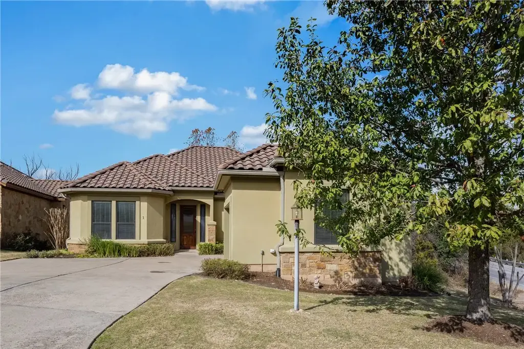1 Chandon Lane, Lakeway