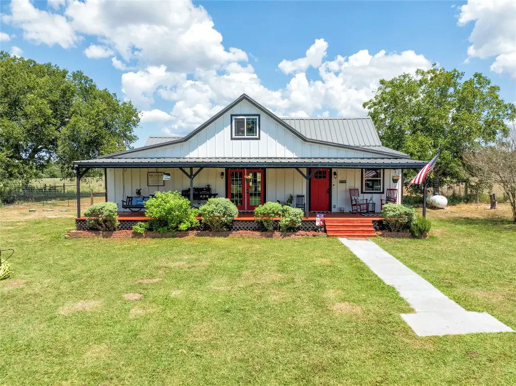 2666 County Road 247, Moulton