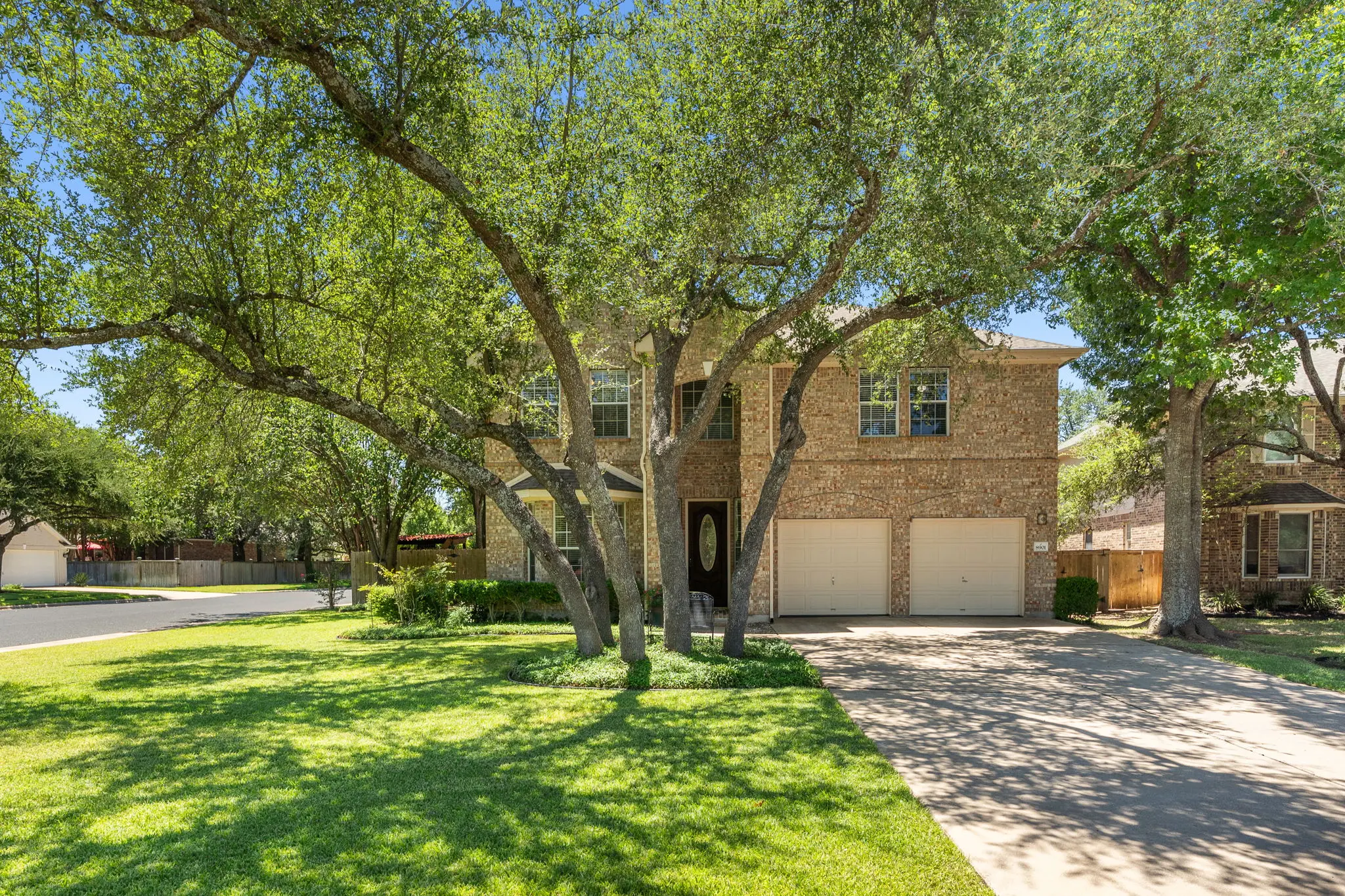 Photo of Listing #7899031