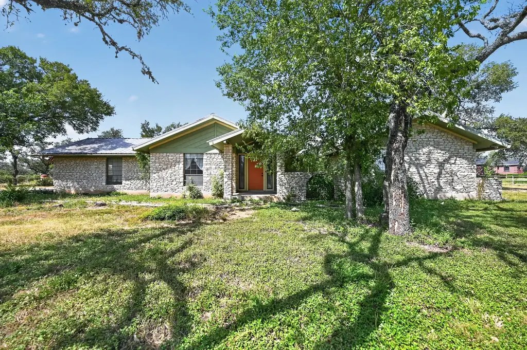 29 Country Oaks Drive, Buda