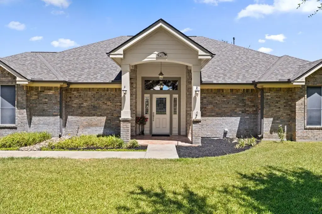 5421 Fm 619, Taylor