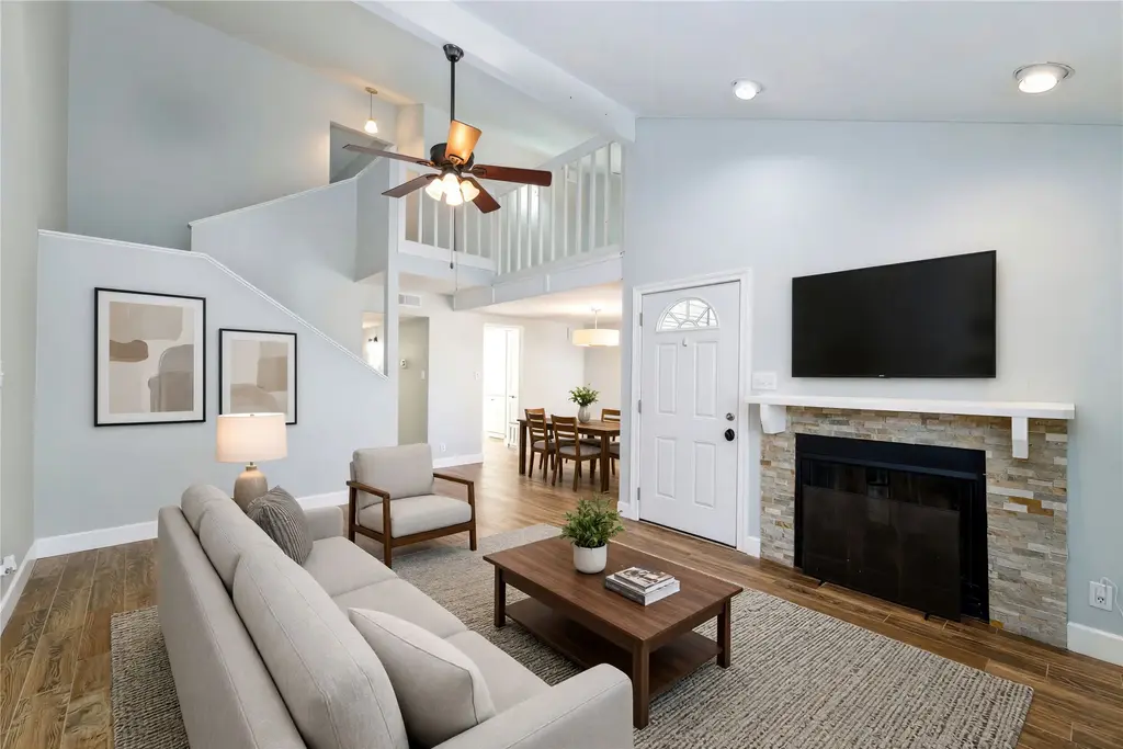 1702 Timber Ridge Drive, Austin