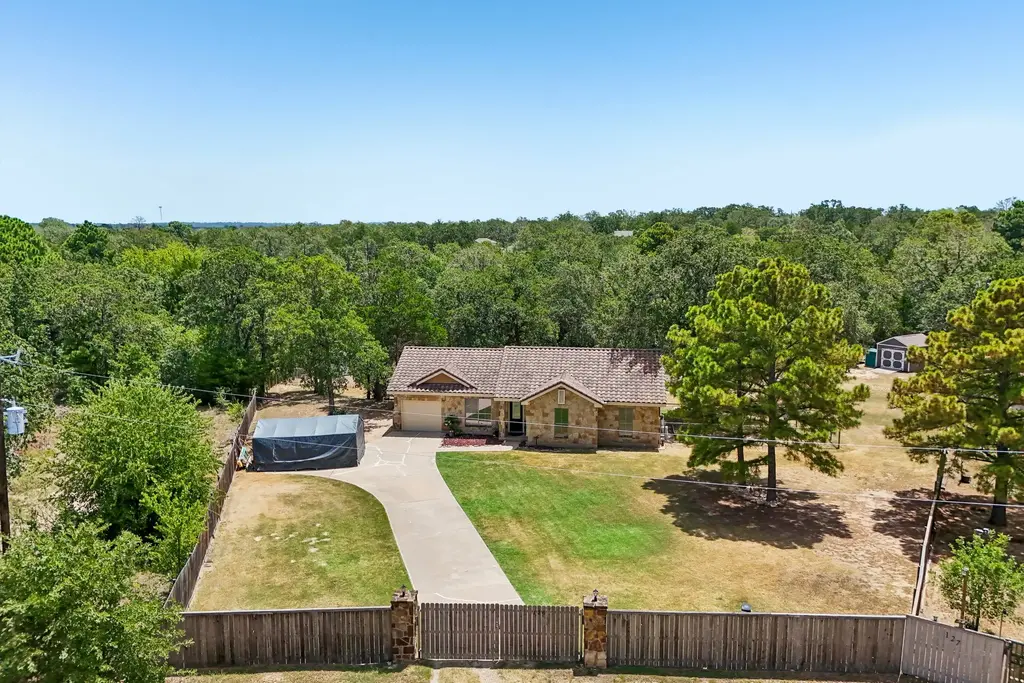 126 King Street, Bastrop