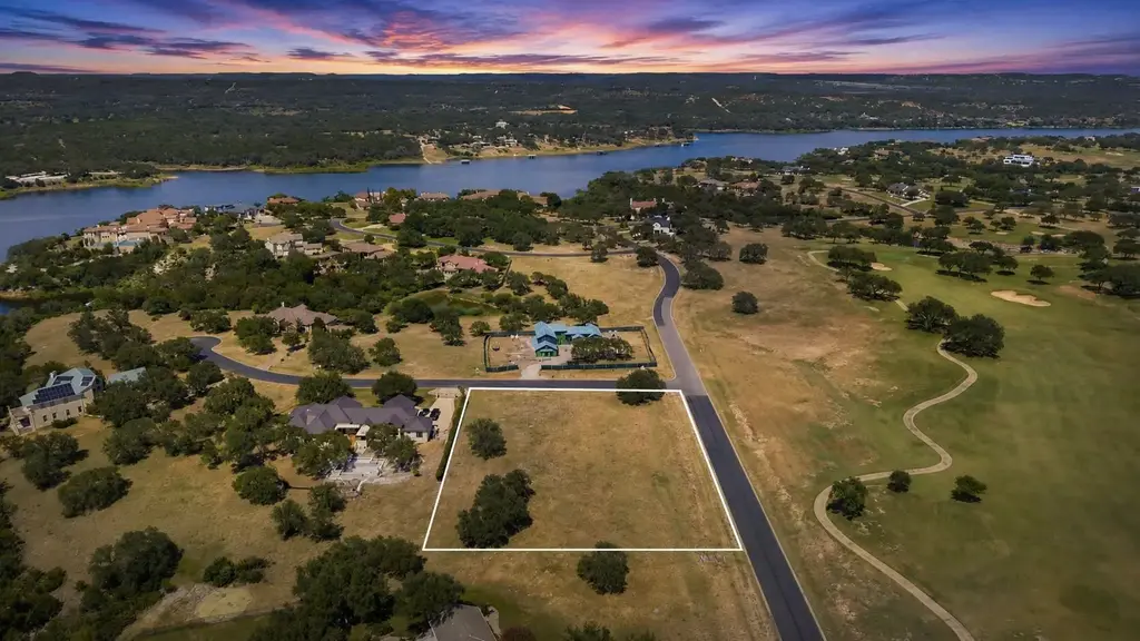 25801 Cliff Cove, Spicewood