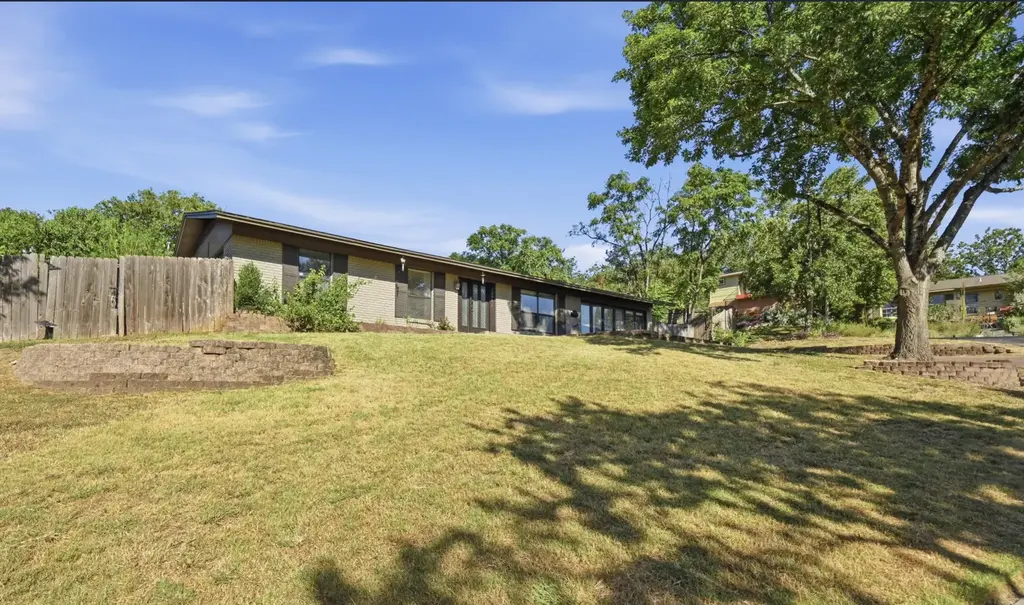 2600 Oakhaven Drive, Austin
