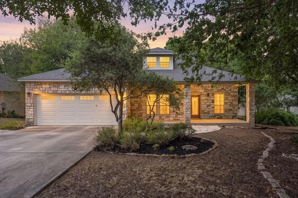 98 Brookhollow Drive, Wimberley