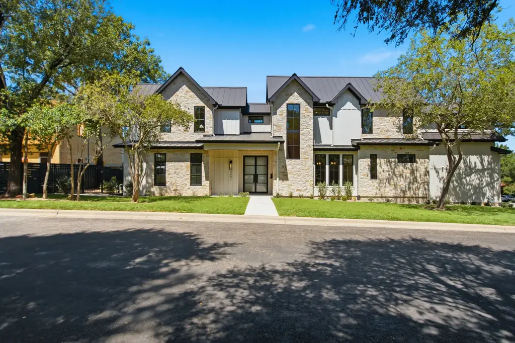 2301 Westworth Circle, Austin