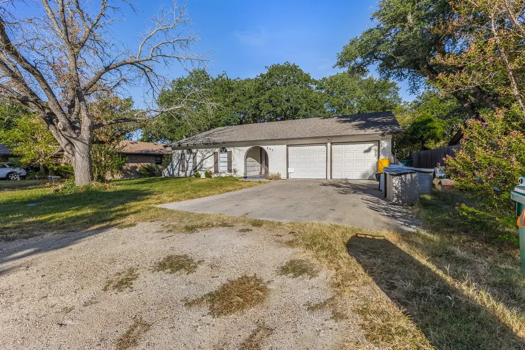 605 N Main Street, Nolanville