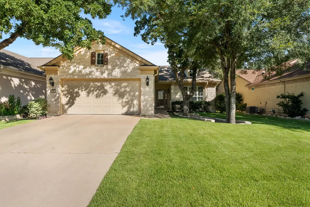 802 Tea Tree Cove, Georgetown