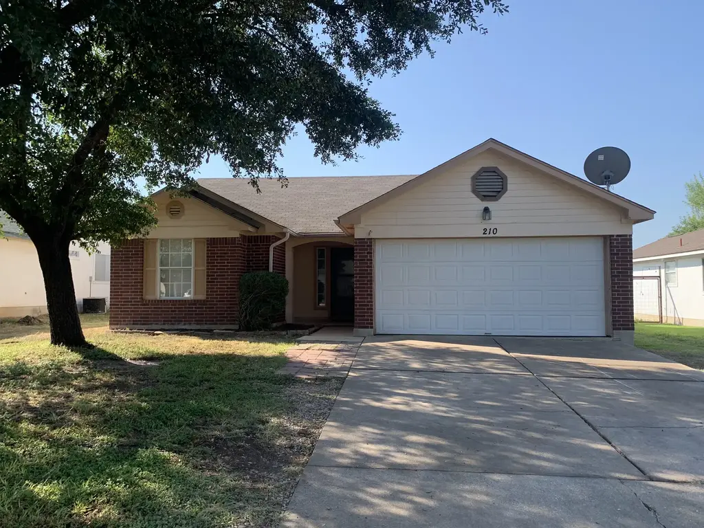 210 Evergreen Circle, Georgetown