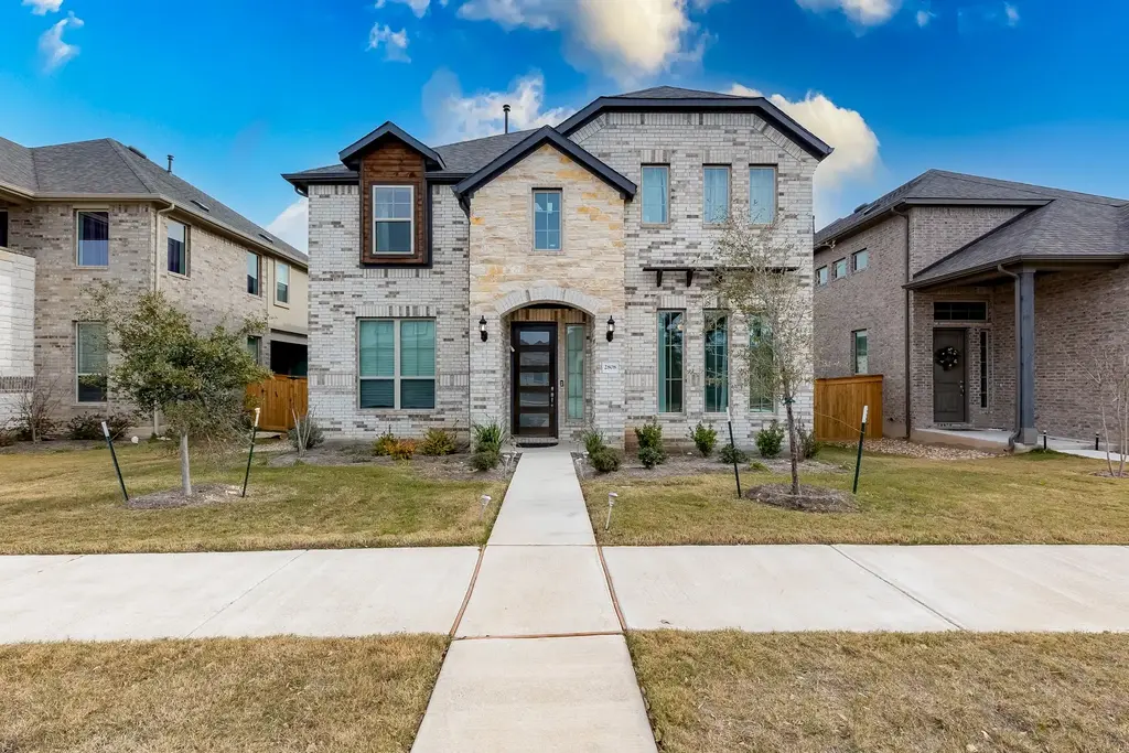 2808 Stone Branch Drive, Leander