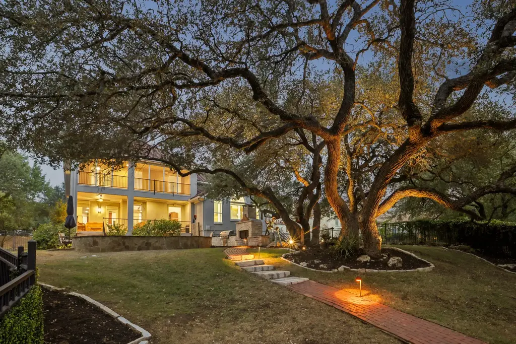 11400 Woodland Hills Trail, Austin