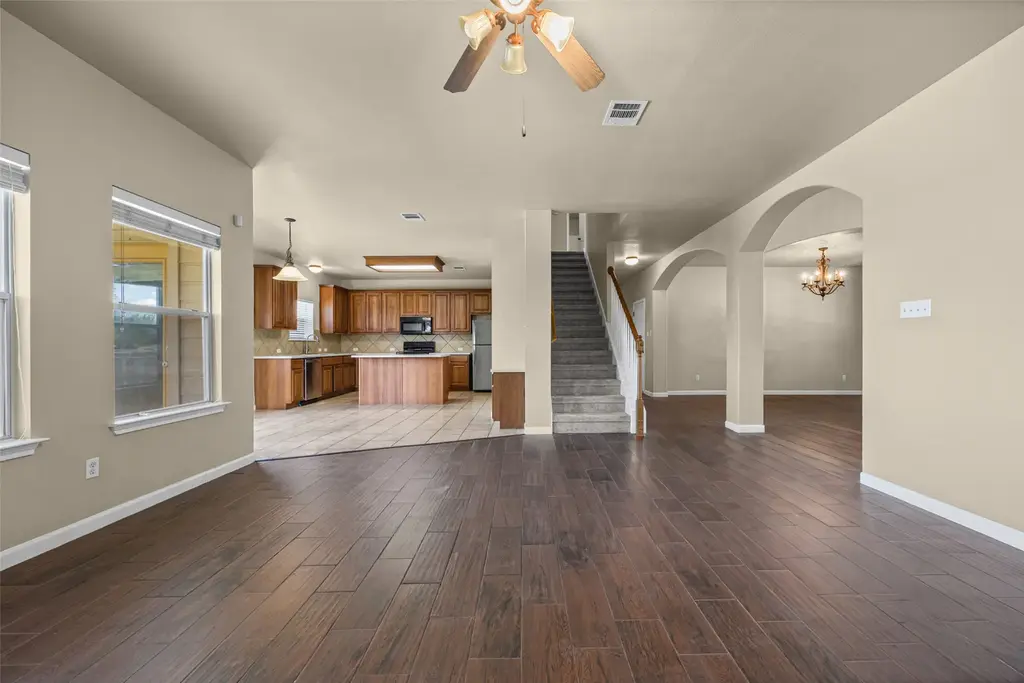 18932 Chrighton Castle Bend, Pflugerville