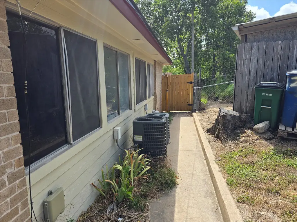 202 Northcrest Circle D, Austin