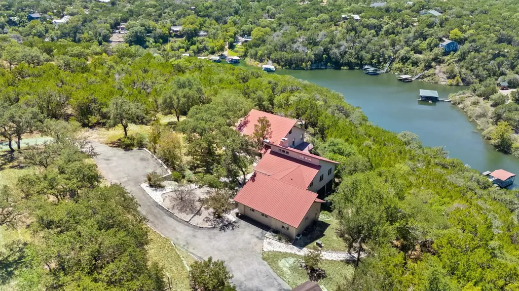 18205 Ridge Road, Lago Vista