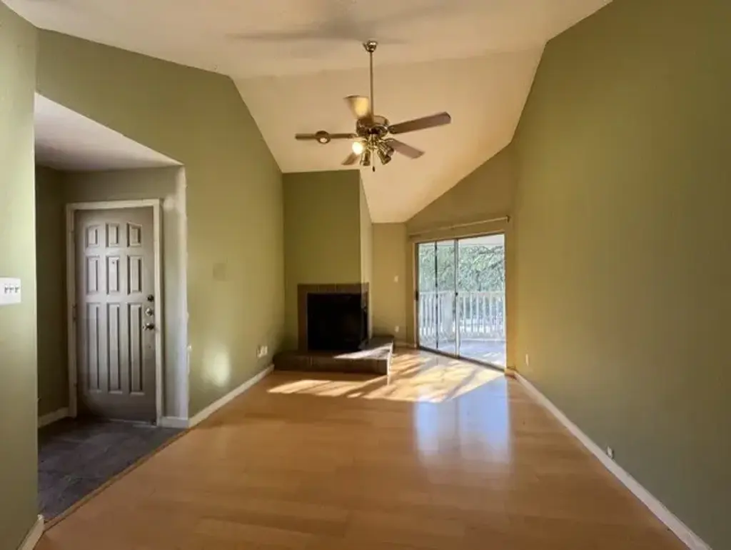 2450 Wickersham Lane 102, Austin