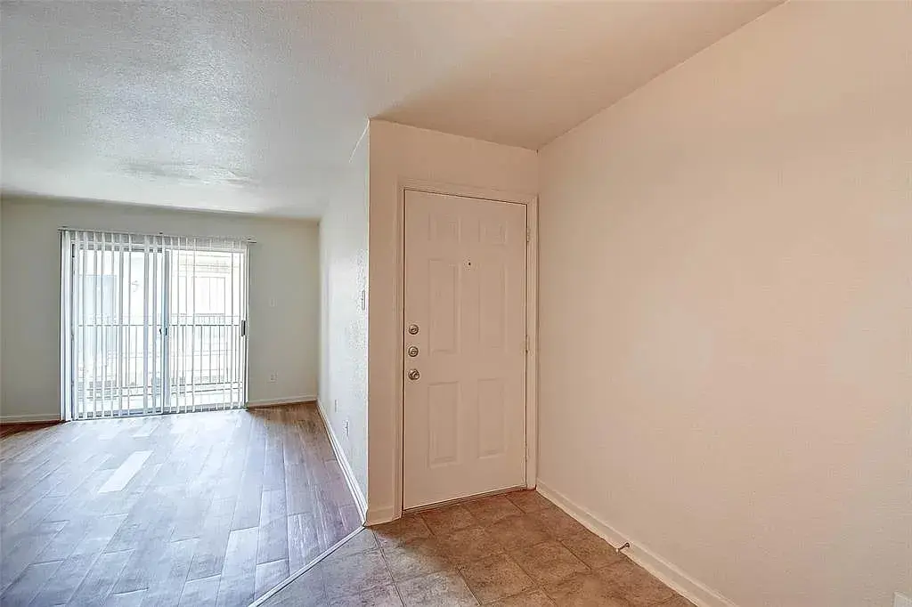 8100 Creekbend Drive 114, Houston