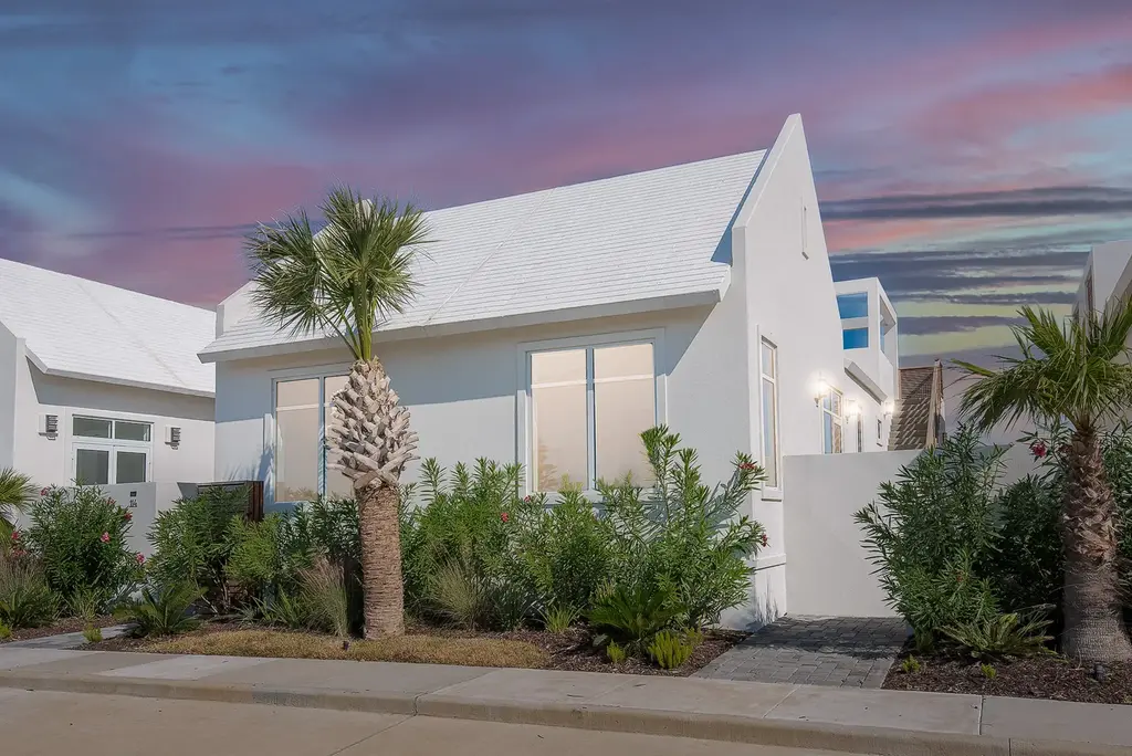 110 Porto Villageo Drive, Port Aransas