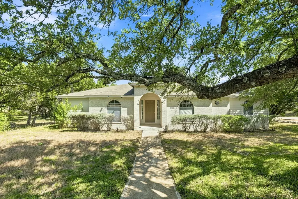 21500 Sierra Trail, Lago Vista