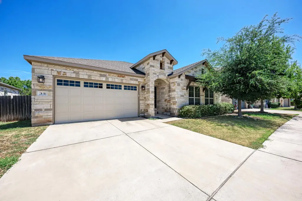 3750 E Palm Valley Boulevard 35, Round Rock