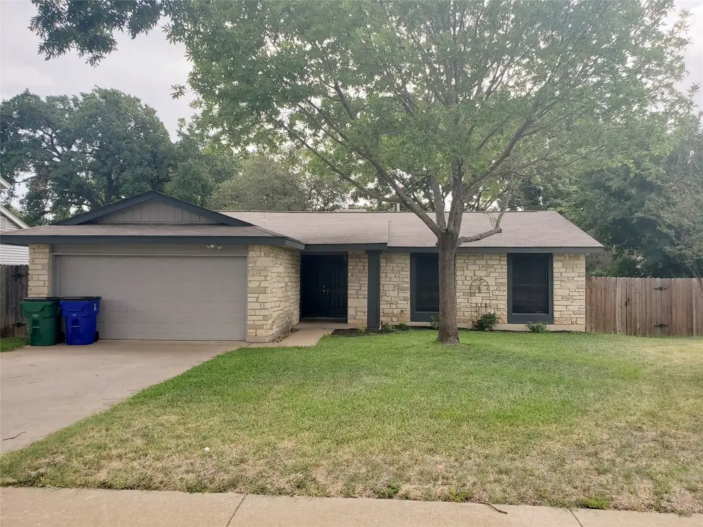 404 Oakridge Pass, Cedar Park