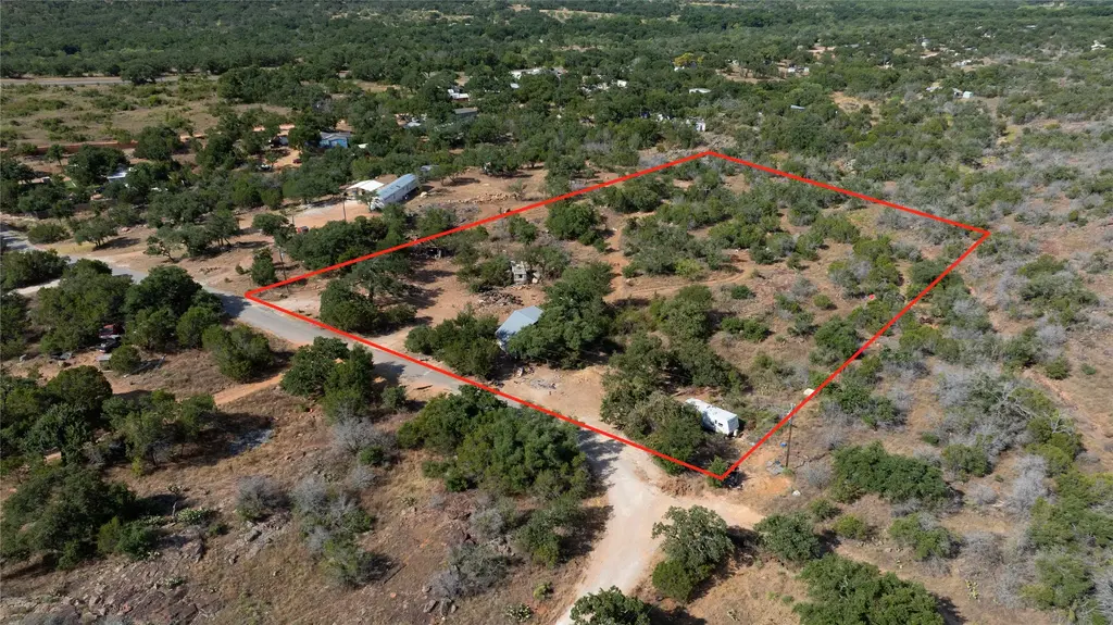 222 Valley Drive, Burnet