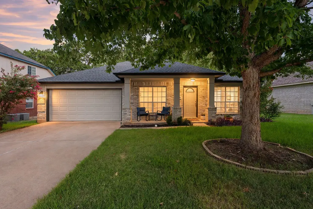 3936 Kristencreek Lane, Round Rock
