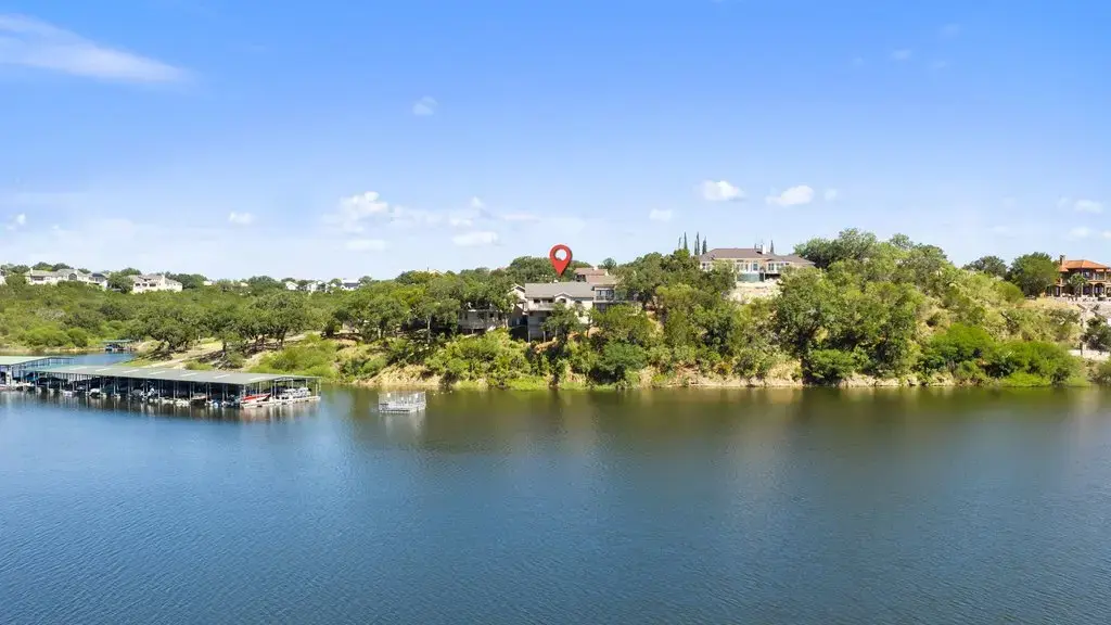 512 Harbor Drive 7, Spicewood