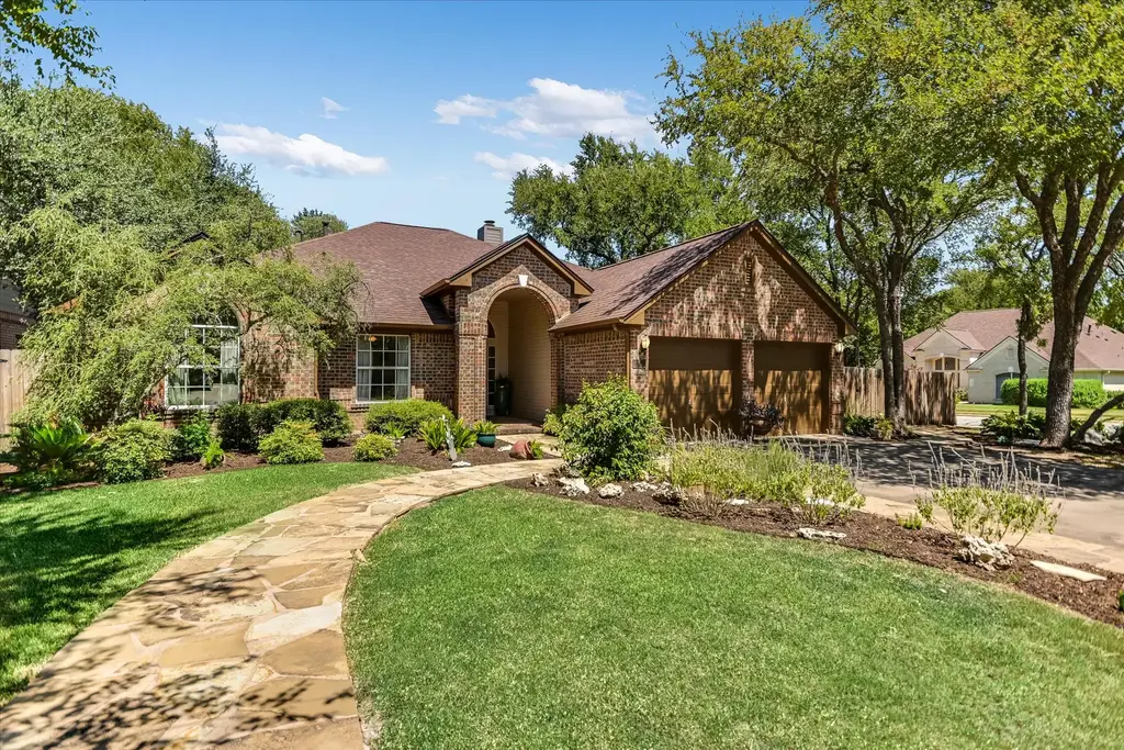 901 Rock Spring Cove, Round Rock