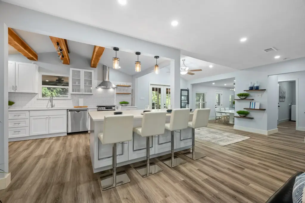5100 Plumas Lane, Austin