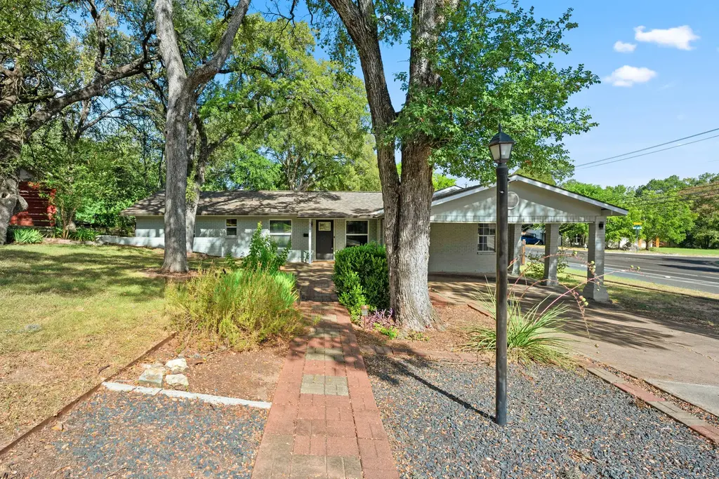 5100 Plumas Lane, Austin