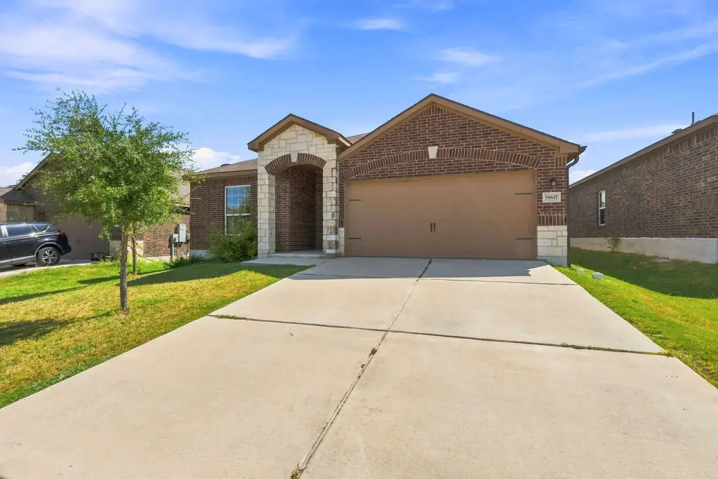 19617 Andrew Jackson Street, Manor