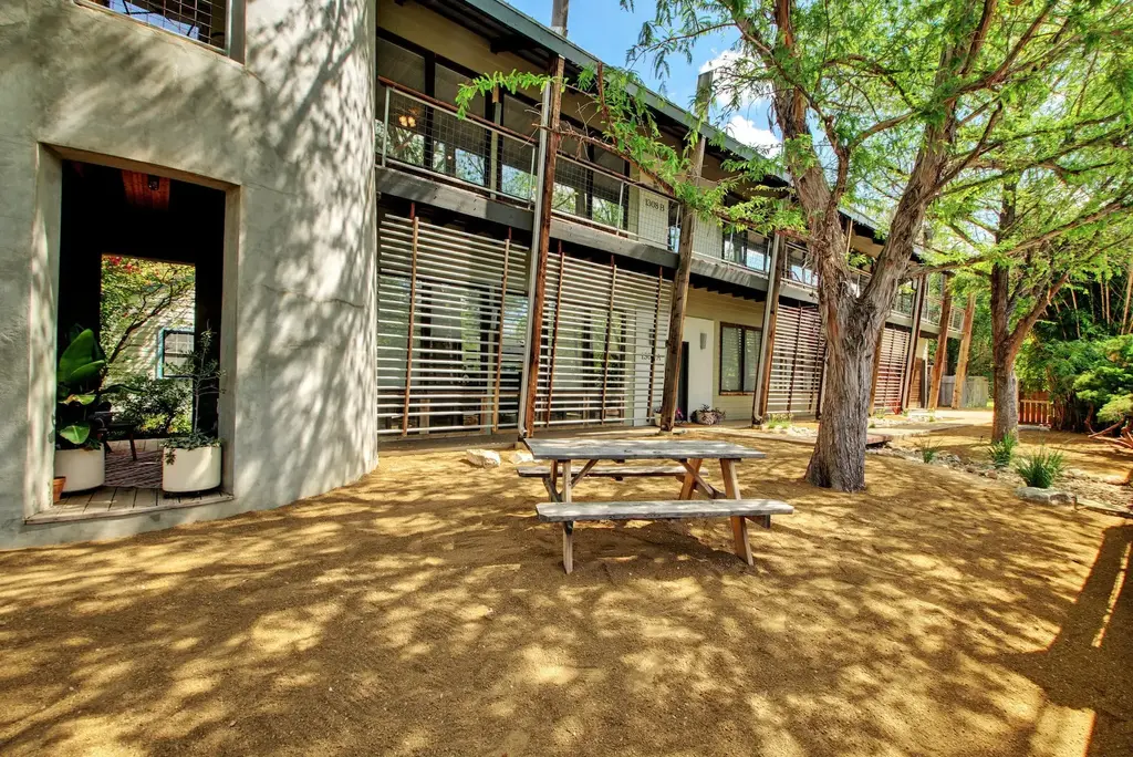 1308 W North Loop Boulevard W B, Austin