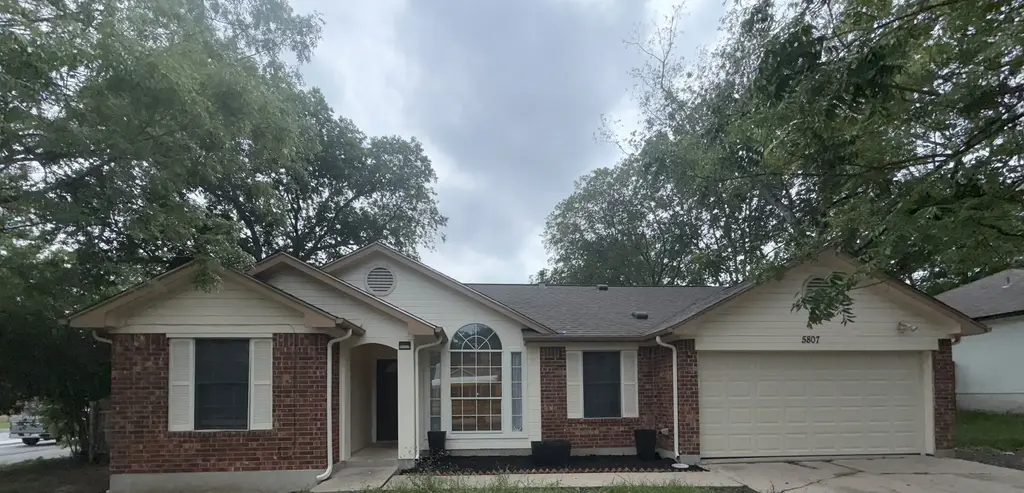 5807 Teri Road, Austin