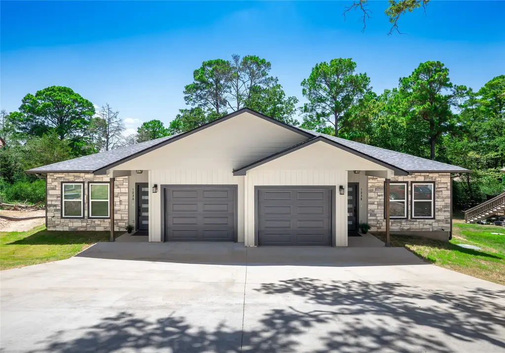 123 S Kanaio Drive A & B, Bastrop